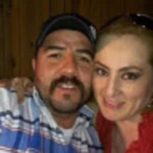 Meet your Posher, Isaura